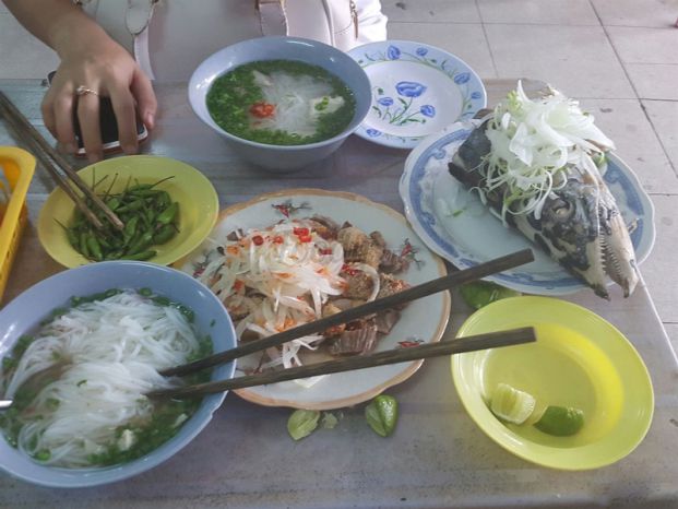 banh-canh-phuc