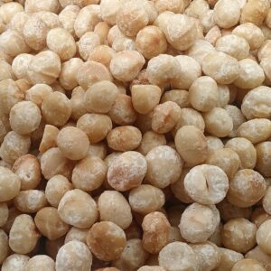 Hạt macca có tác dụng gì - nhân macca màu kem đã tách vỏ