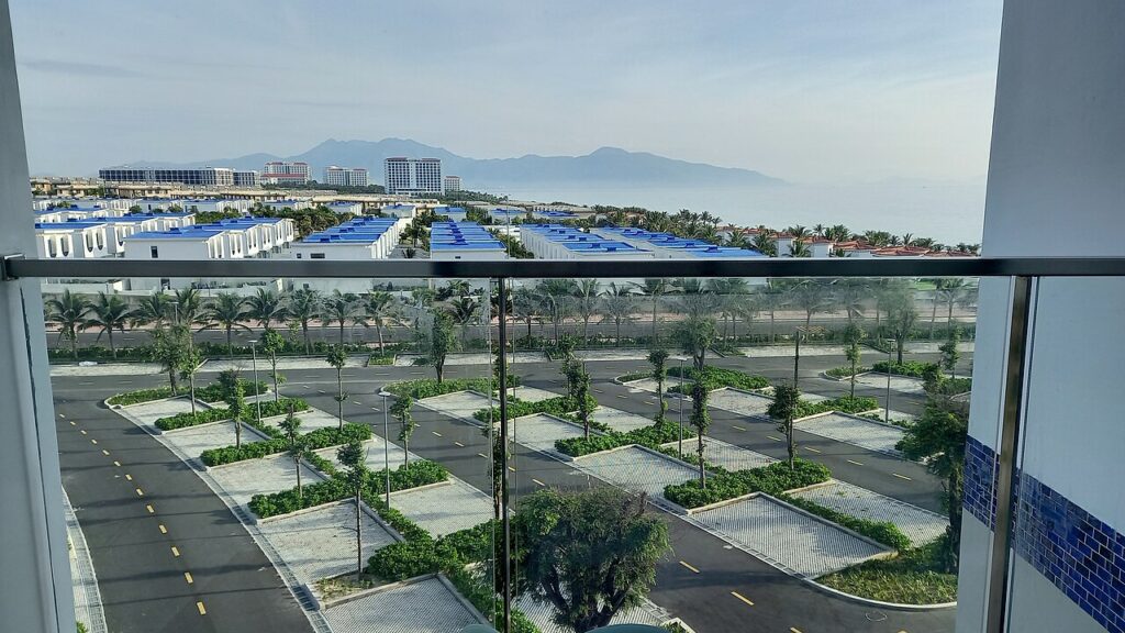 Khu đô thị và nghỉ dưỡng mới gần sân bay Cam Ranh nhìn từ trên cao