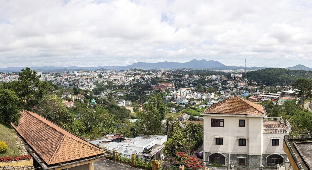 Toàn cảnh thành phố Đà Lạt, điểm xuất phát khi đi Đà Lạt đi Nha Trang
